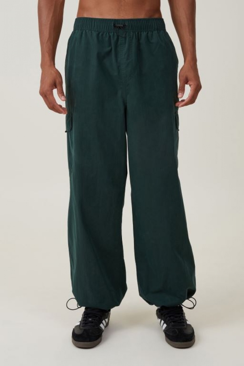 Pantalon Cotton On Parachute Field Hombre Verde | 4FpLwesPYGg
