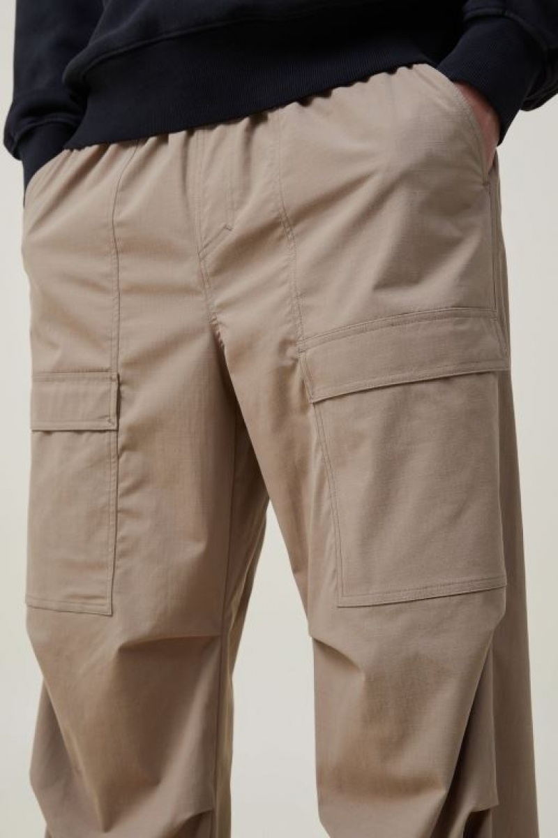 Pantalon Cotton On Parachute Utility Hombre Gris | pZxqFIyOjir